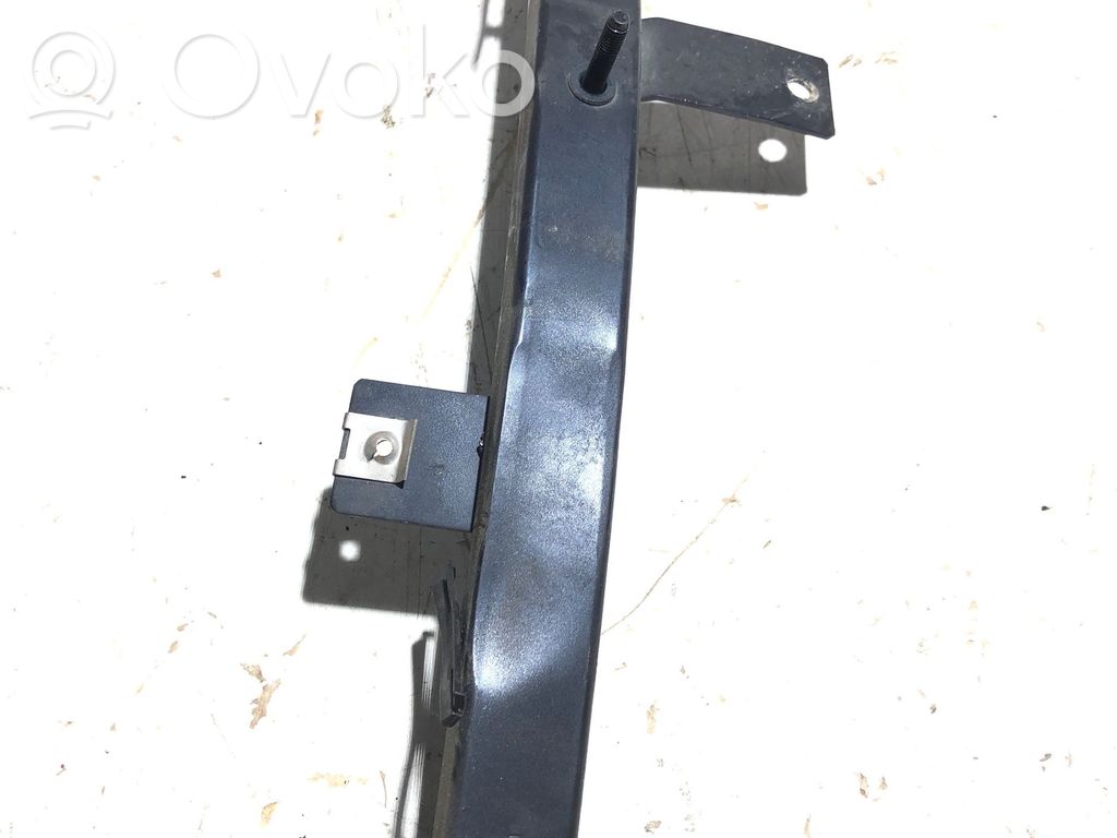 Audi A8 S8 D4 4H Fender mounting bracket 