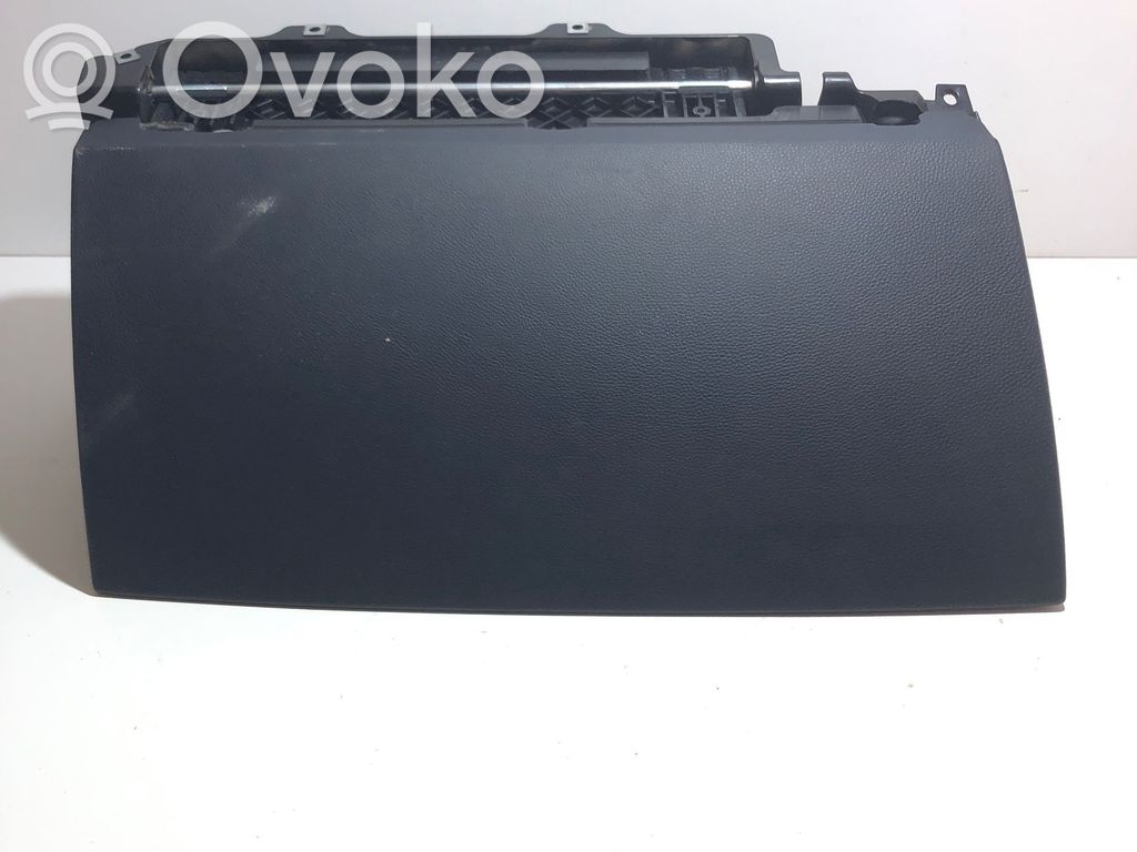 BMW 7 E65 E66 Glove box 