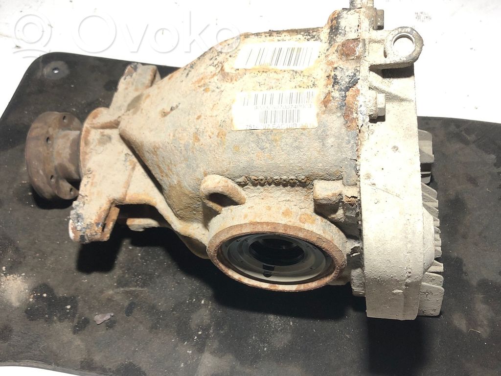 BMW 7 E65 E66 Rear differential 