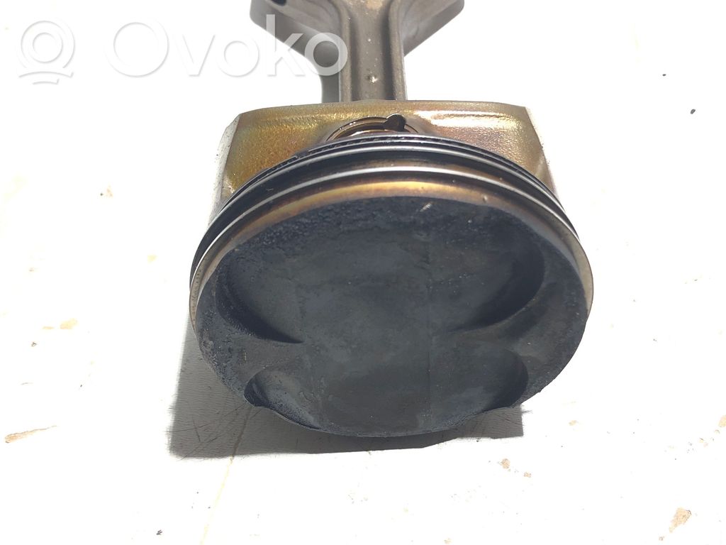 BMW 5 F10 F11 Piston with connecting rod 