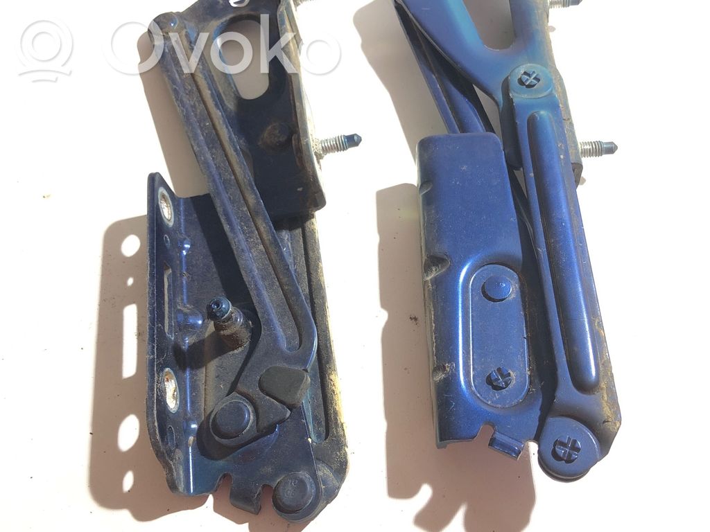 Peugeot 407 Tailgate/trunk/boot hinge 
