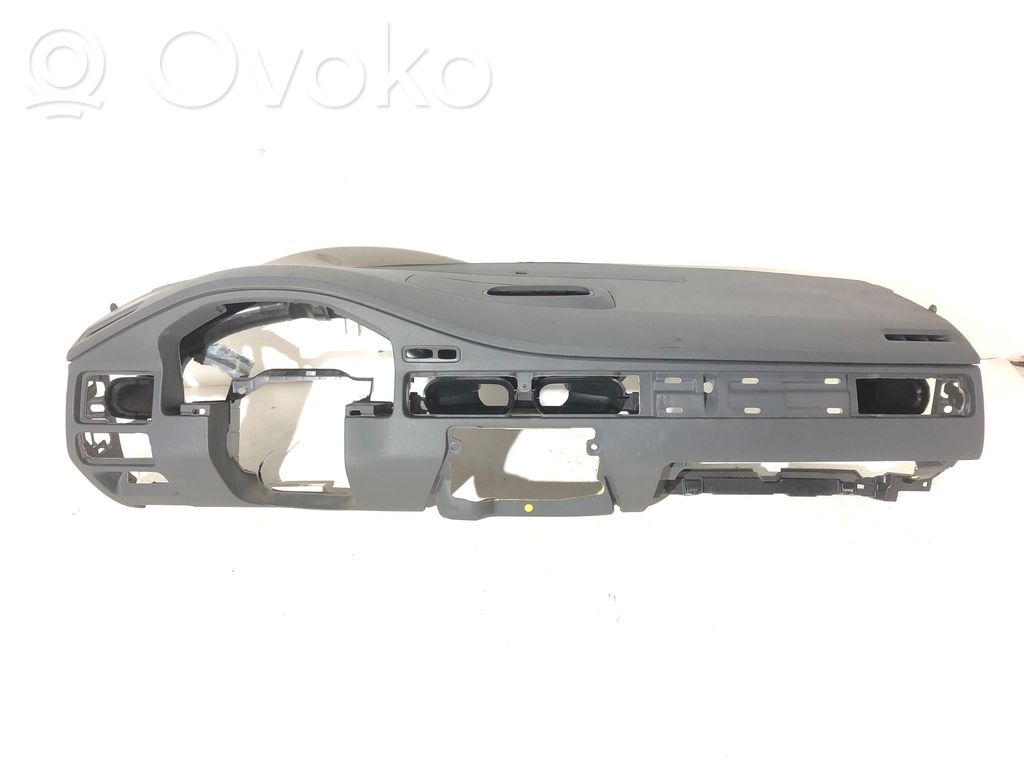 Volvo V70 Panelė 