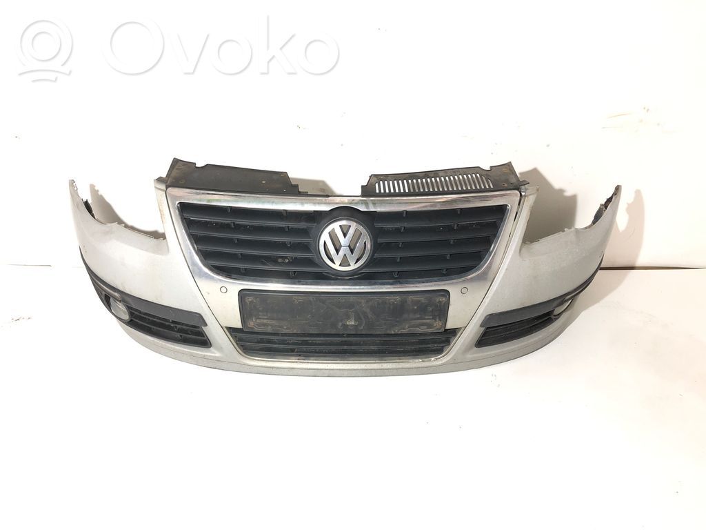 Volkswagen PASSAT B6 Parachoques delantero 