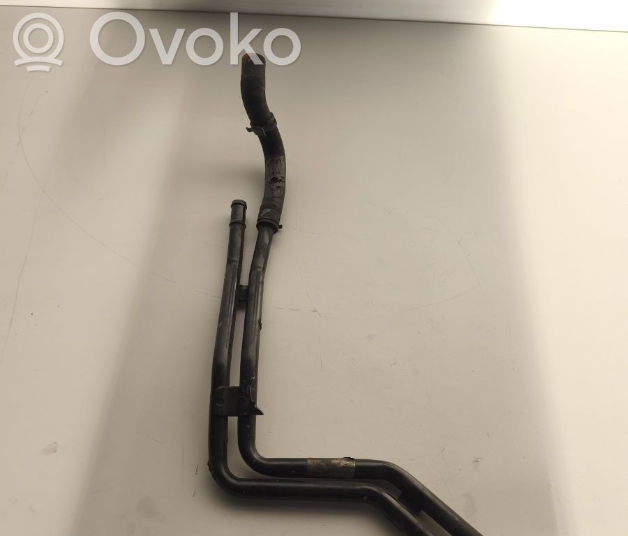 Engine coolant pipe/hose   6R0121070L