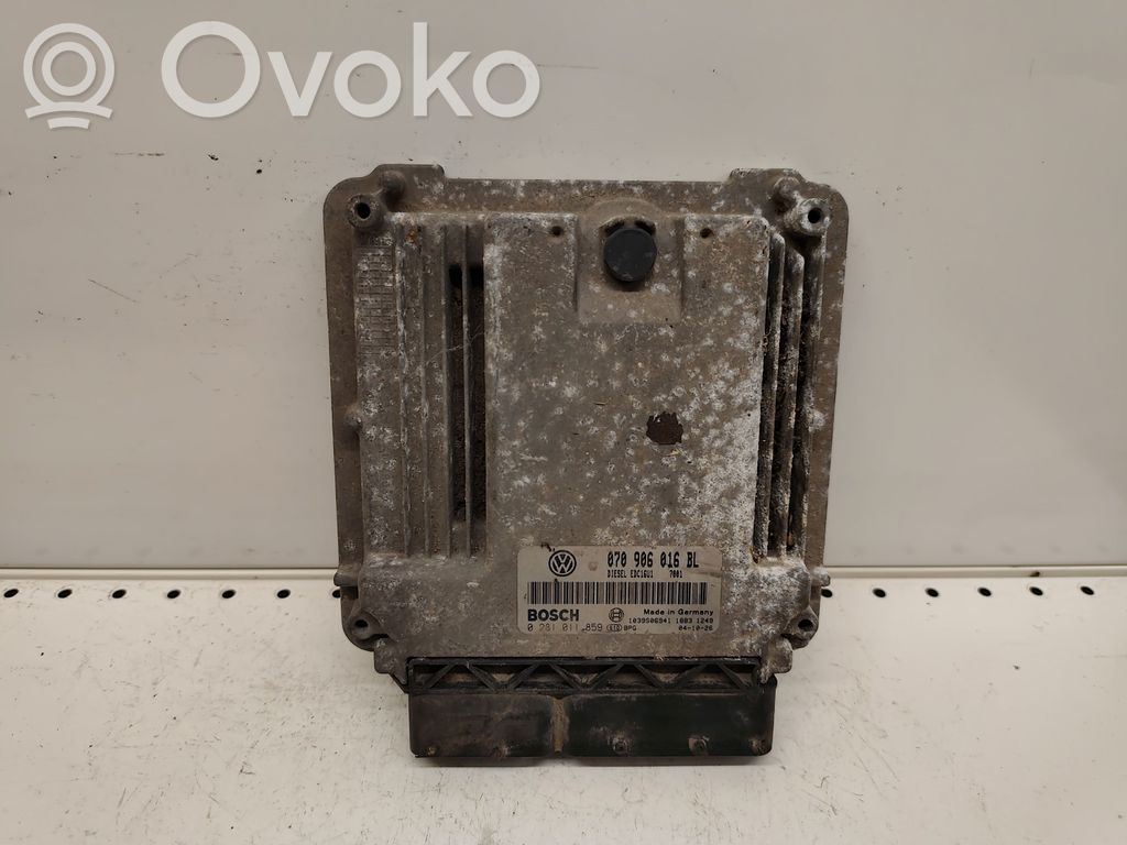 Volkswagen Touareg I Engine control unit/module 