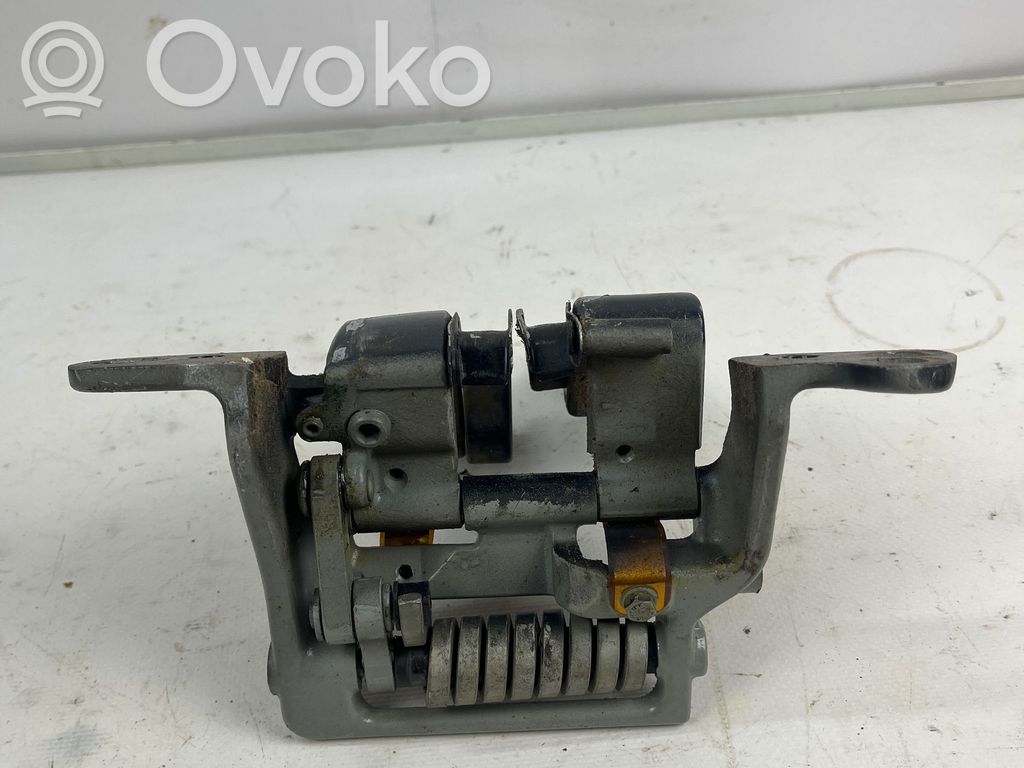 BMW 5 E60 E61 Tailgate/trunk/boot hinge 