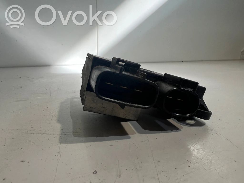 Elektrisks radiatoru ventilators   4993003