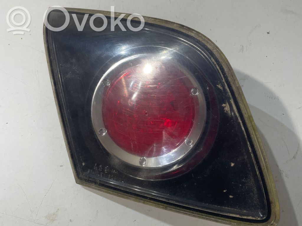 Mazda 3 I Takaluukun takavalot 