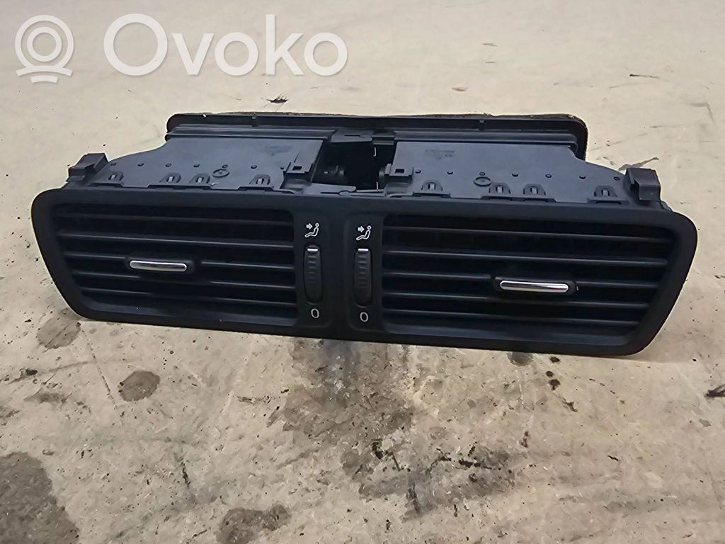 Volkswagen PASSAT B6 Griglia di ventilazione centrale cruscotto 