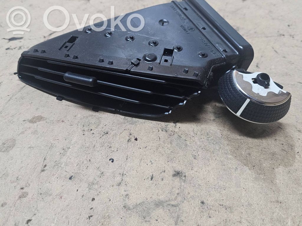 Ford Grand C-MAX Dysze / Kratki środkowego nawiewu deski rozdzielczej 