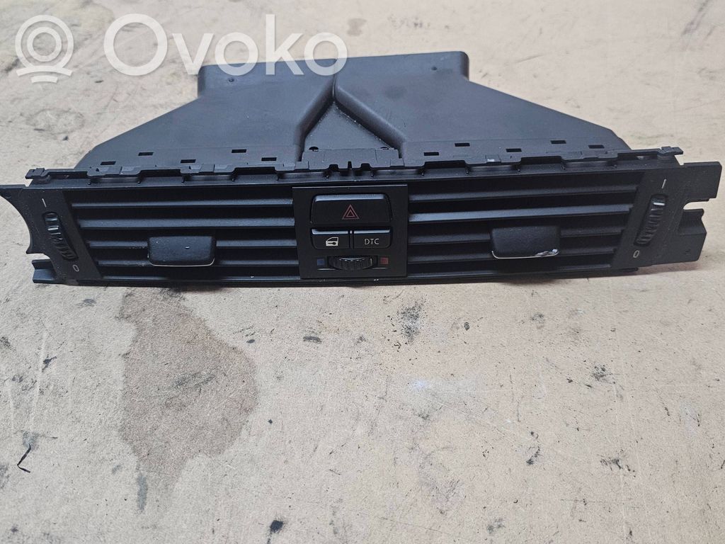 BMW 3 E90 E91 Centrālais gaisa ventilācijas režģis 