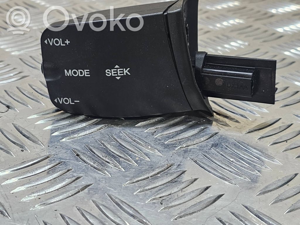 Multifunctional control switch/knob   758710