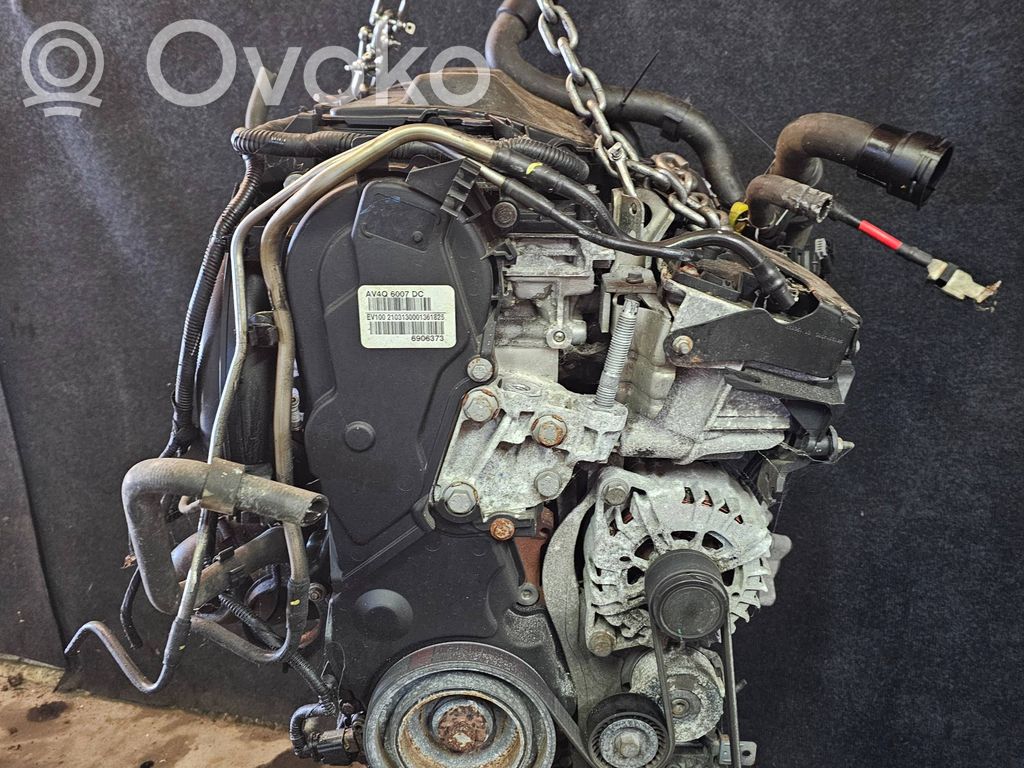 Двигатель   AV4Q6007DC,6906373