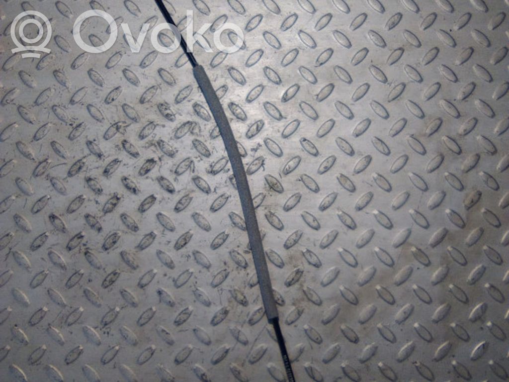 Volvo S60 Línea de cable de puerta trasera 