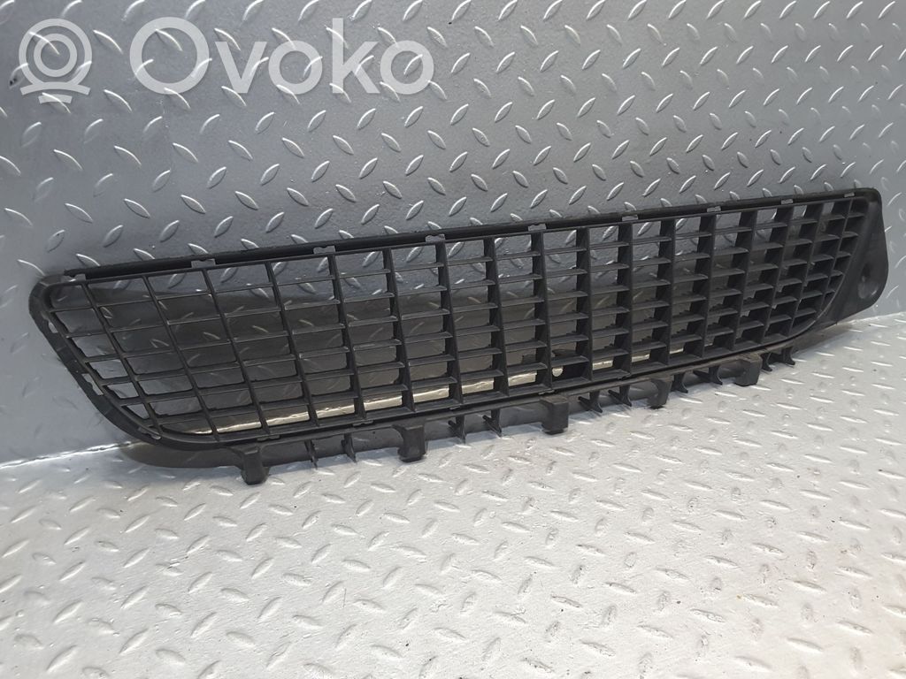 Opel Vectra C Front bumper lower grill 