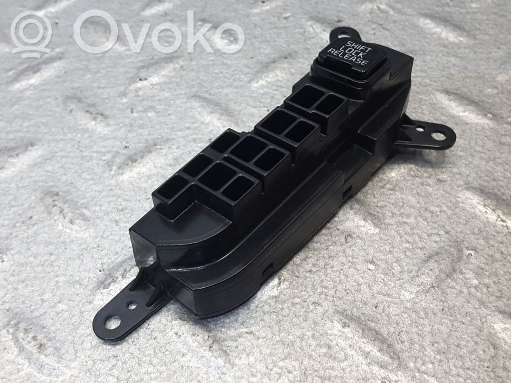 Pavarų indikatorius   84656D4002,1511060469,84656D4002