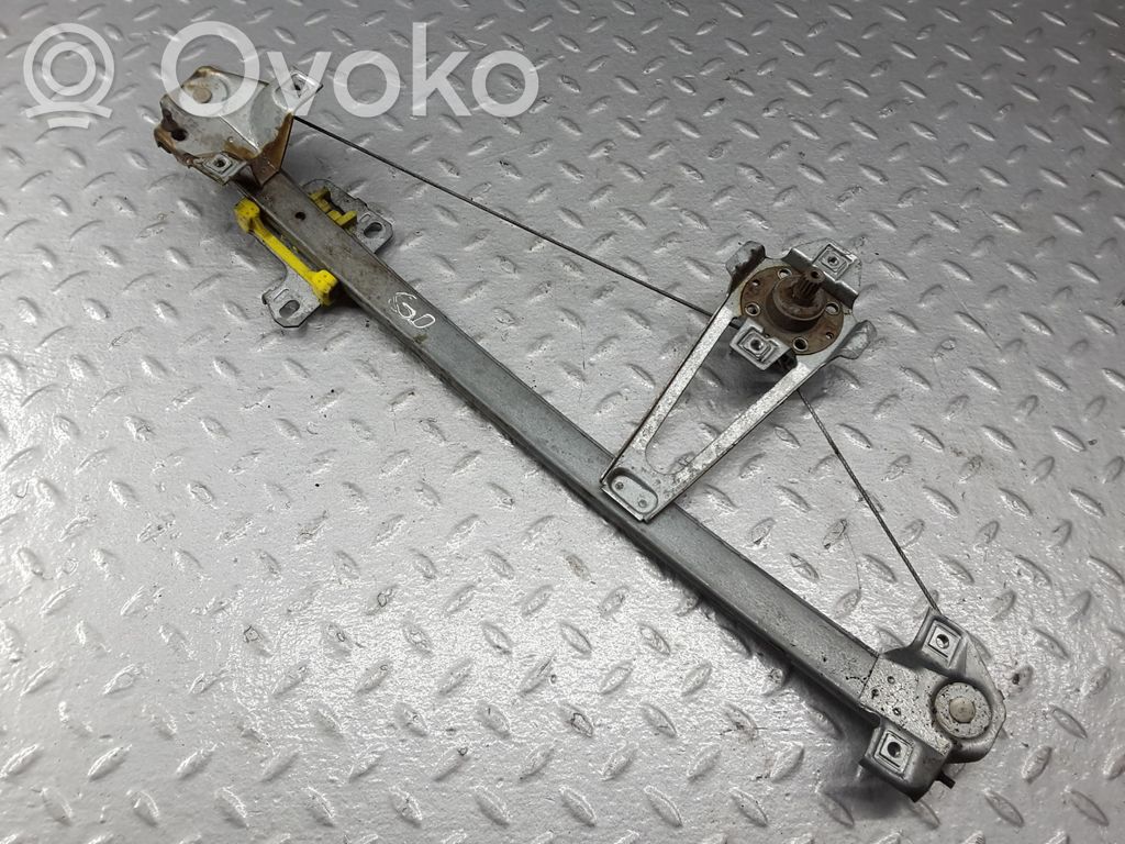 BMW 3 E30 Regulador manual de la ventanilla trasera 