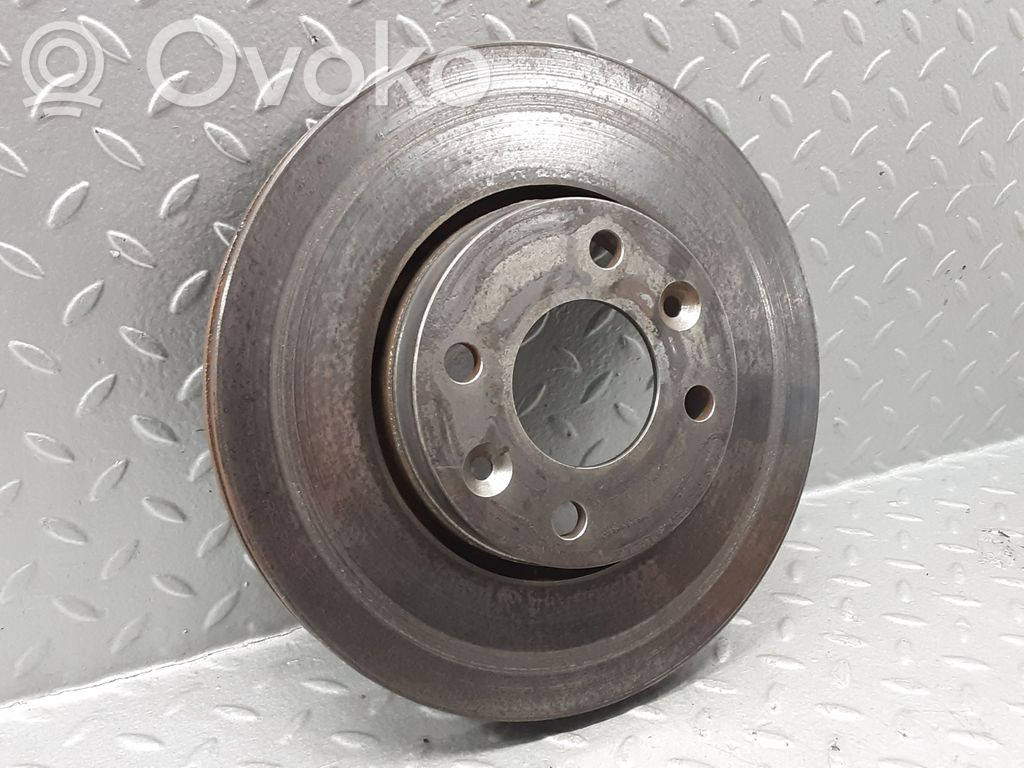 Tarcza hamulca przedniego   679R075,402067025R,402062650R