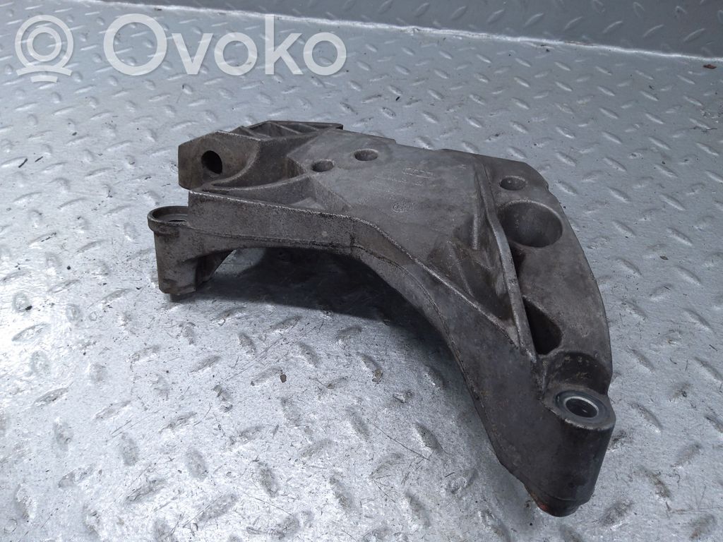 Audi TT TTS Mk2 Engine mounting bracket 
