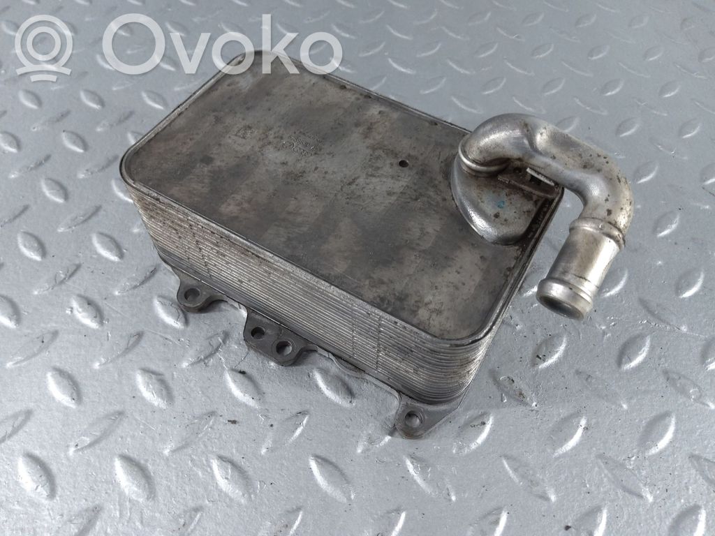 Audi A6 C7 Oil filter mounting bracket 