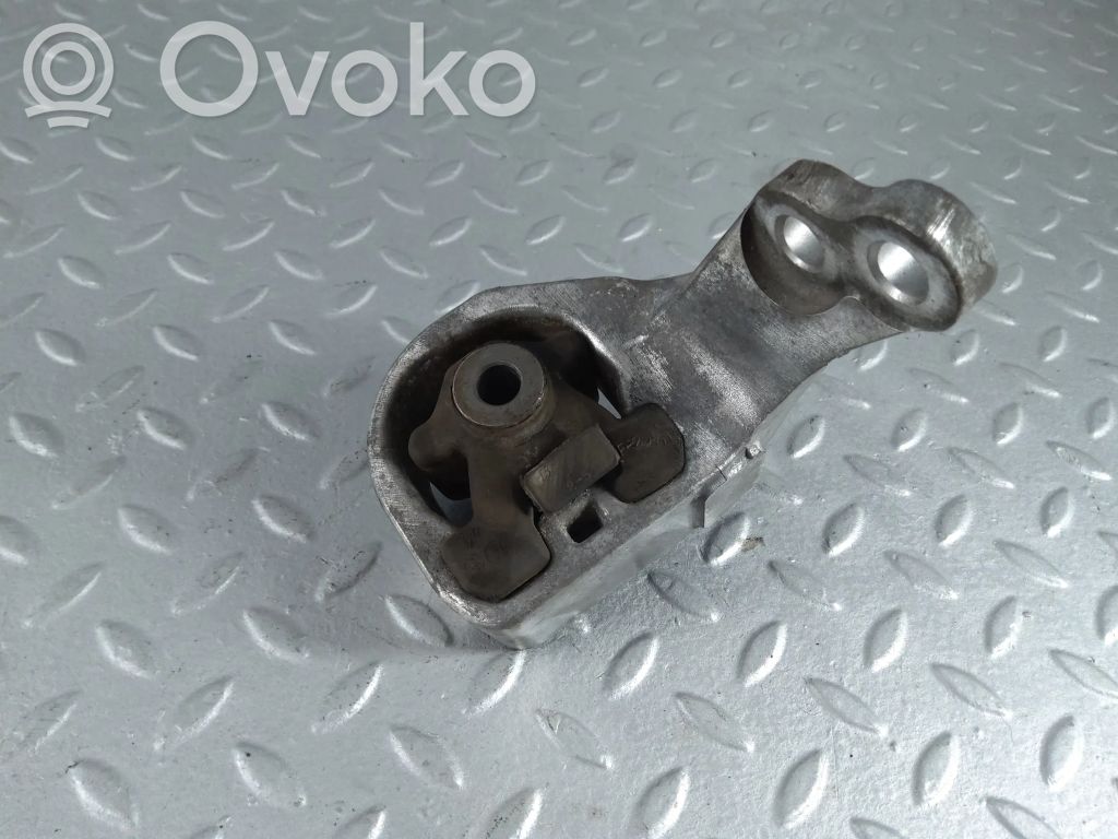 Subaru Outback (BS) Engine mount bracket 