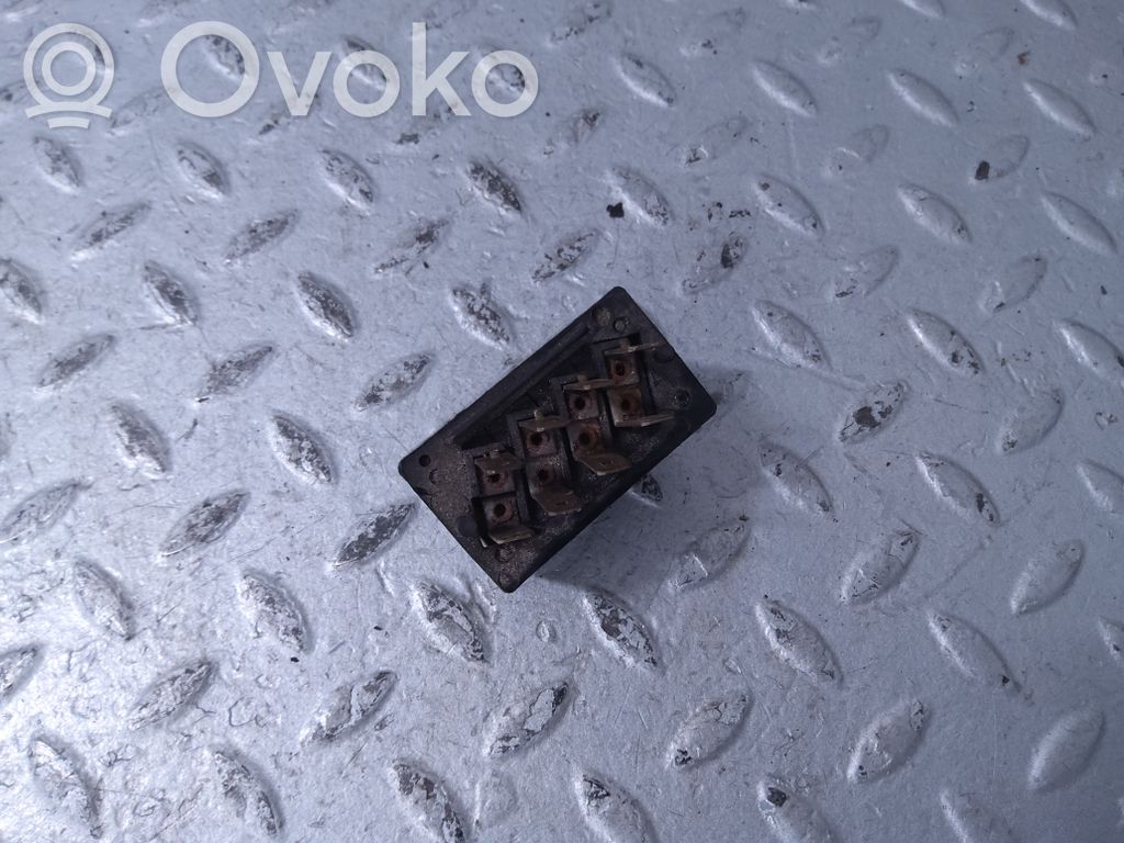 Muu rele   UD18098
