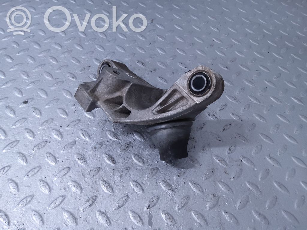 Jaguar I-Pace Engine mounting bracket 