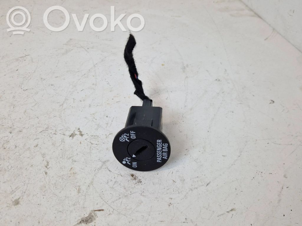 Saab 9-5 Passenger airbag on/off switch 