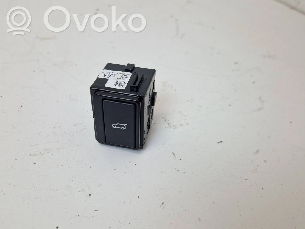 Jaguar I-Pace Tailgate opening switch 