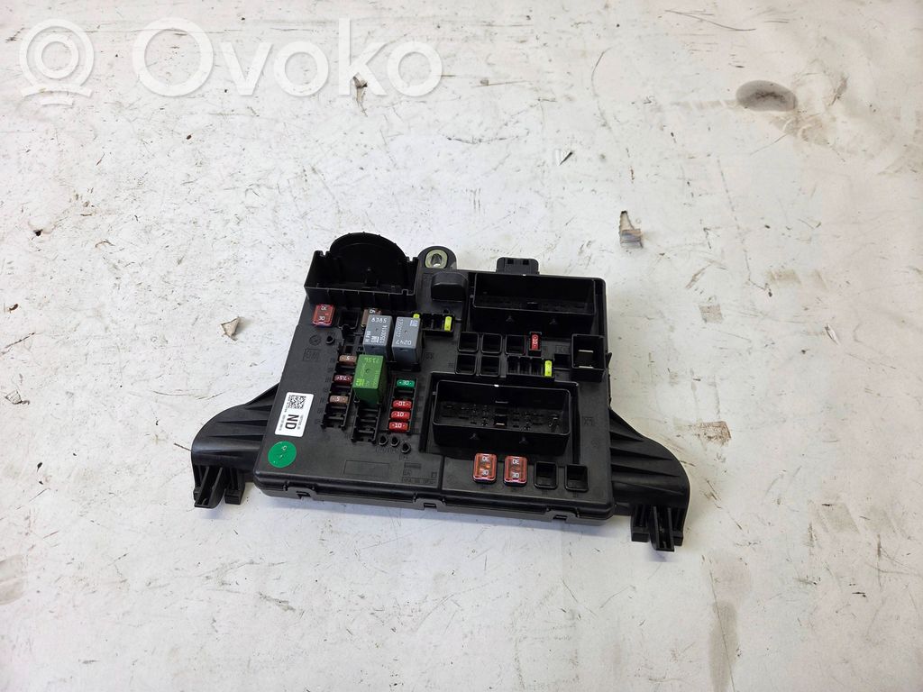 Saab 9-5 Fuse module 