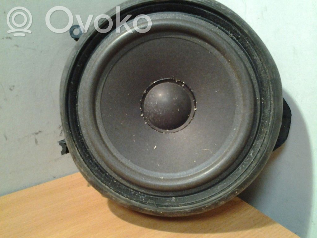Audi A8 S8 D3 4E Altavoz de la puerta trasera 