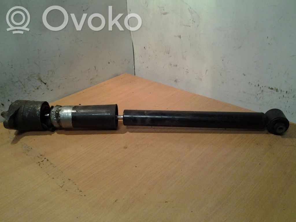 Audi A4 S4 B5 8D Amortyzator tylny 
