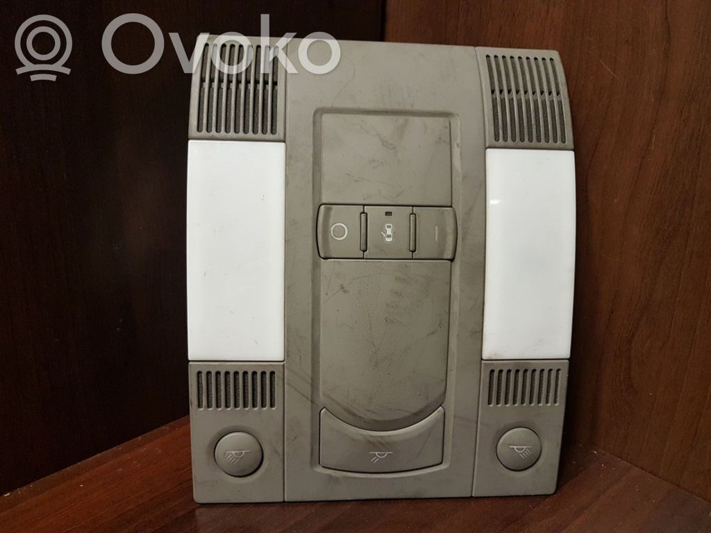 Audi A8 S8 D3 4E Front seat light 
