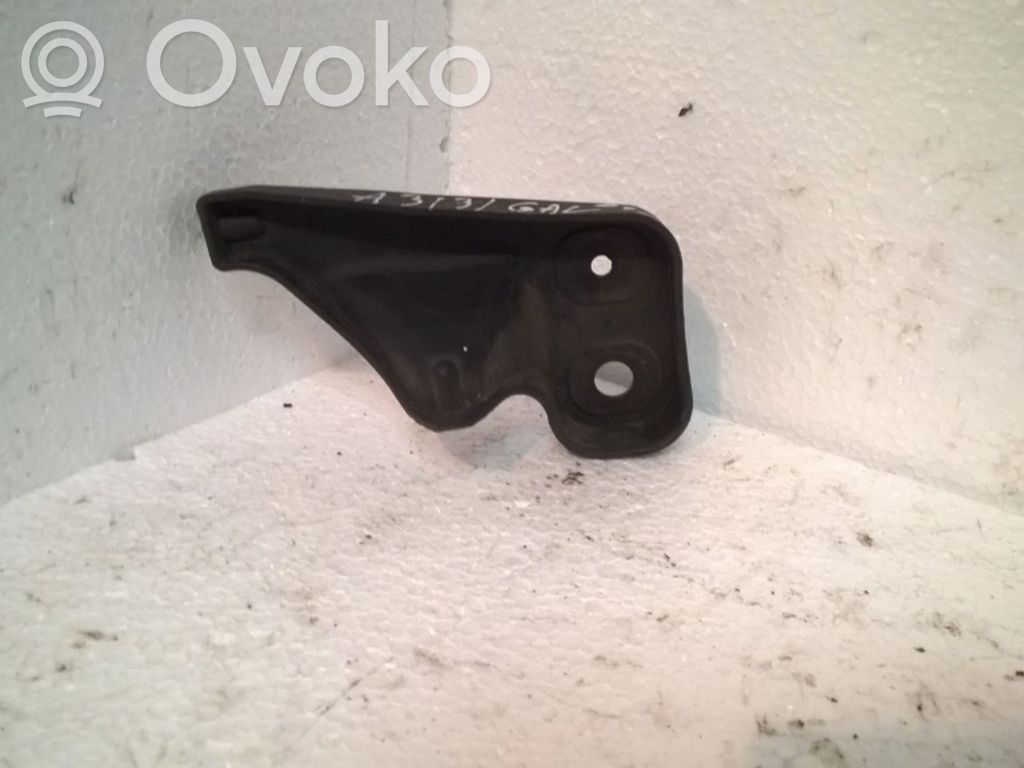 Audi A3 S3 8P Soporte de montaje del parachoques trasero 