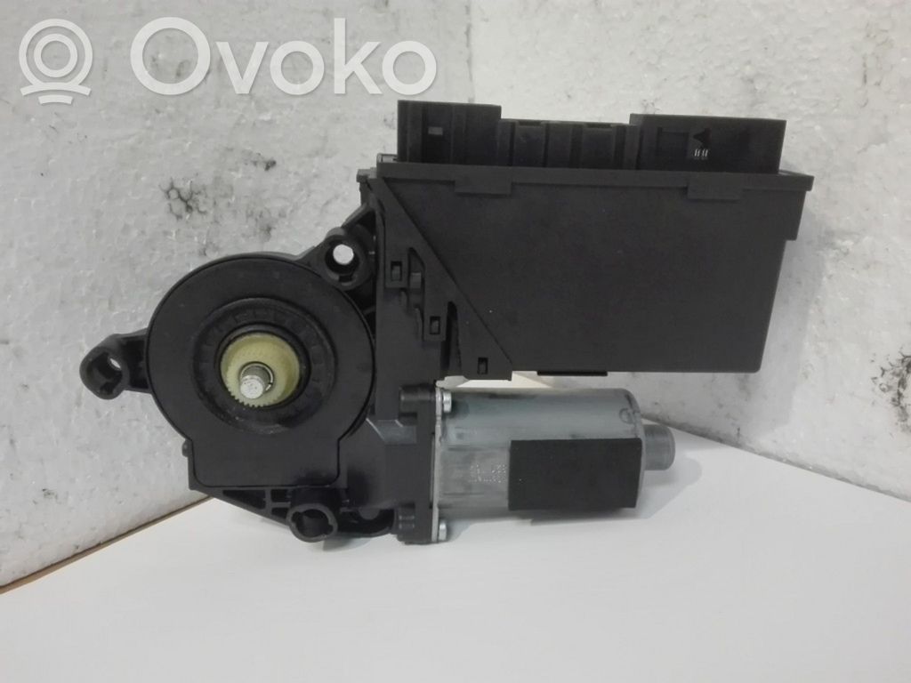 Audi A8 S8 D3 4E Front door window regulator motor 
