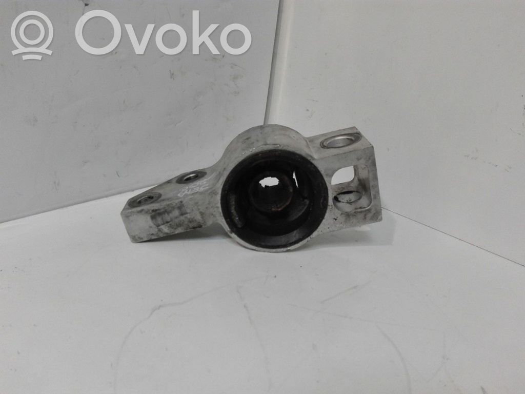Volkswagen Jetta V Front wishbone bush 