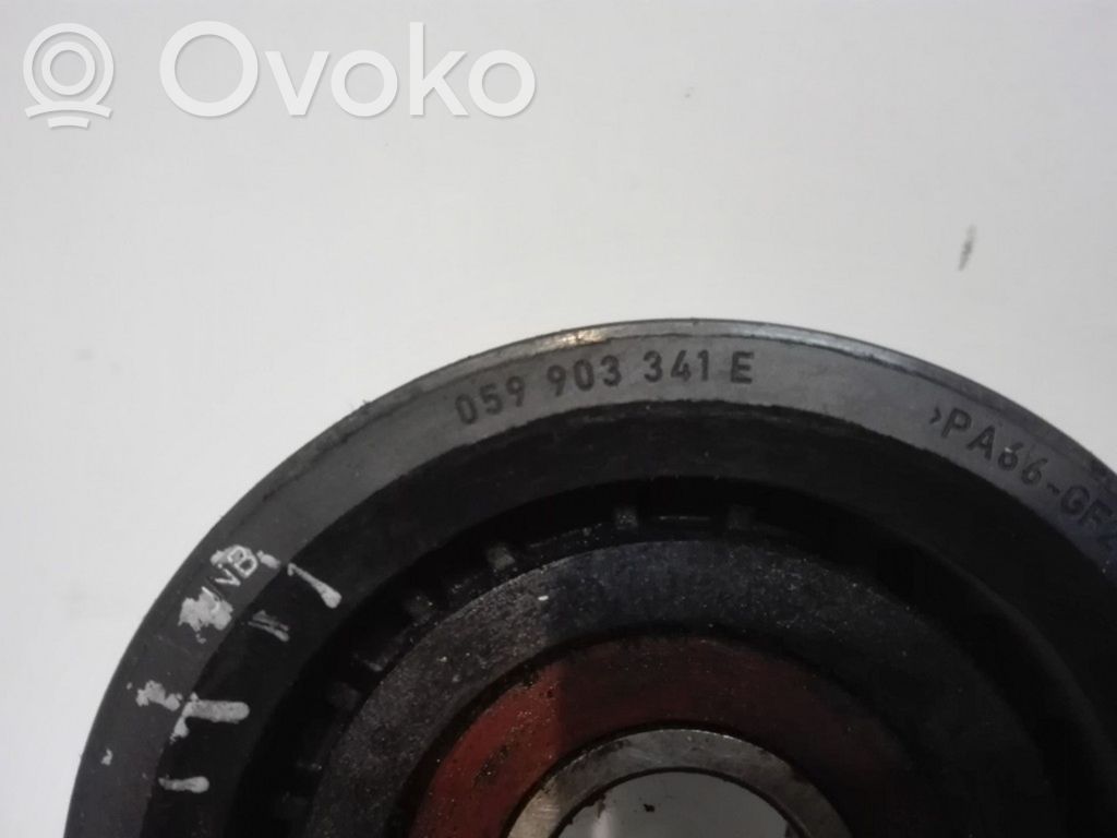 Audi A6 S6 C6 4F Koło pasowe napinacza taśmy 