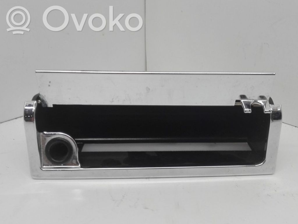 Audi A8 S8 D3 4E Aschenbecher 