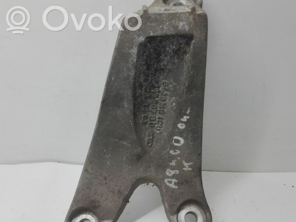 Audi A8 S8 D3 4E Engine mounting bracket 