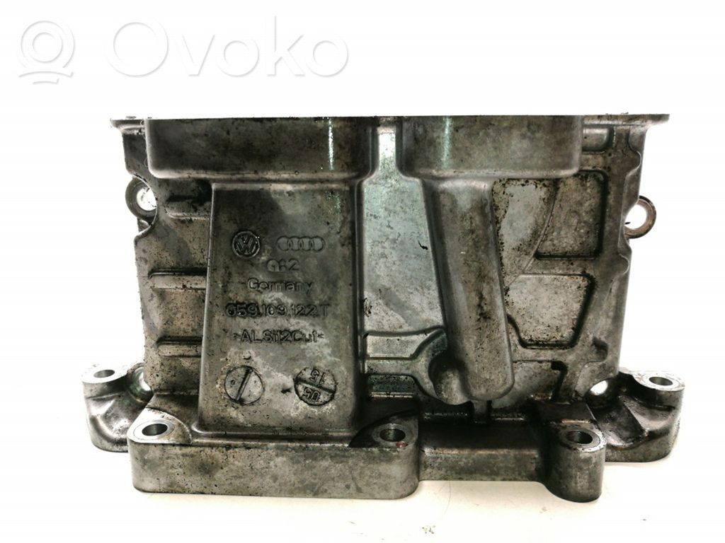 Audi Q7 4M Rocker cam cover 