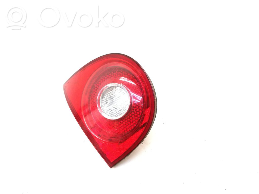 Volkswagen Golf V Lampy tylnej klapy bagażnika 