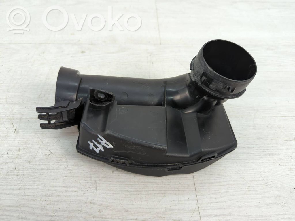 Intake resonator   9683340180