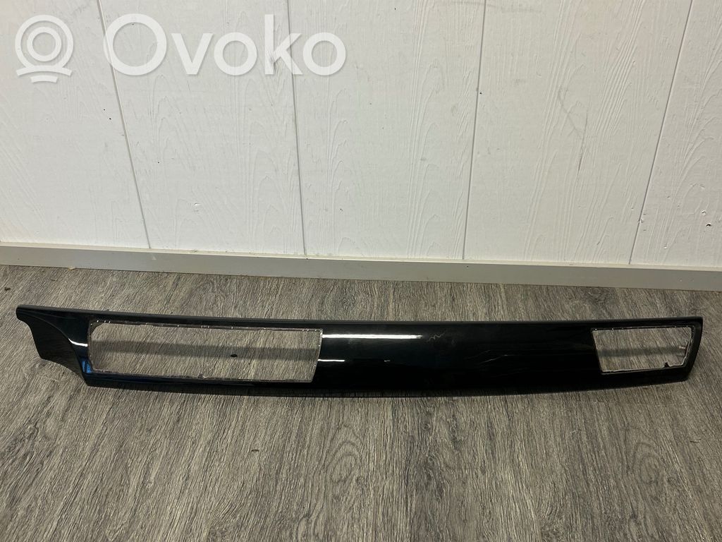 BMW 7 E65 E66 Panelės apdaila 