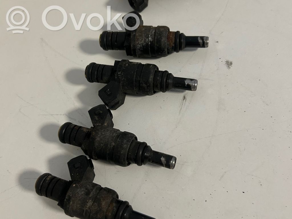 Fuel injector