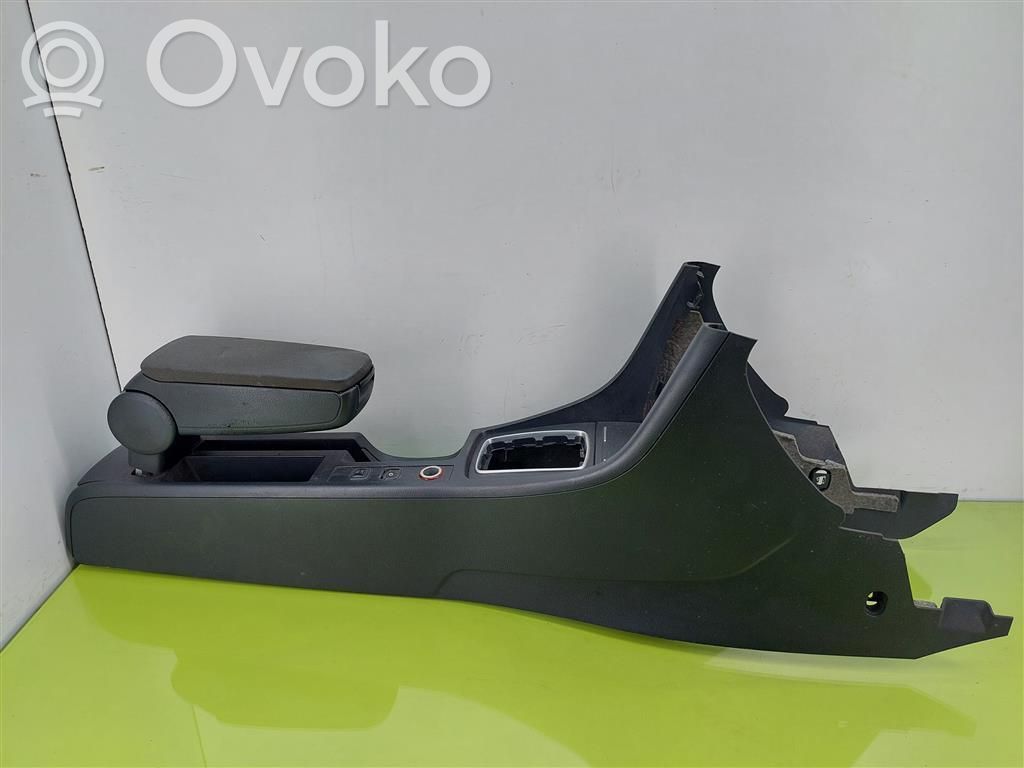 Seat Exeo (3R) Center console 