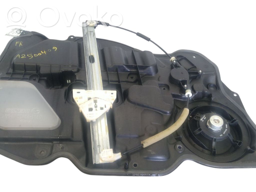 Front door window regulator with motor   DF7158560
