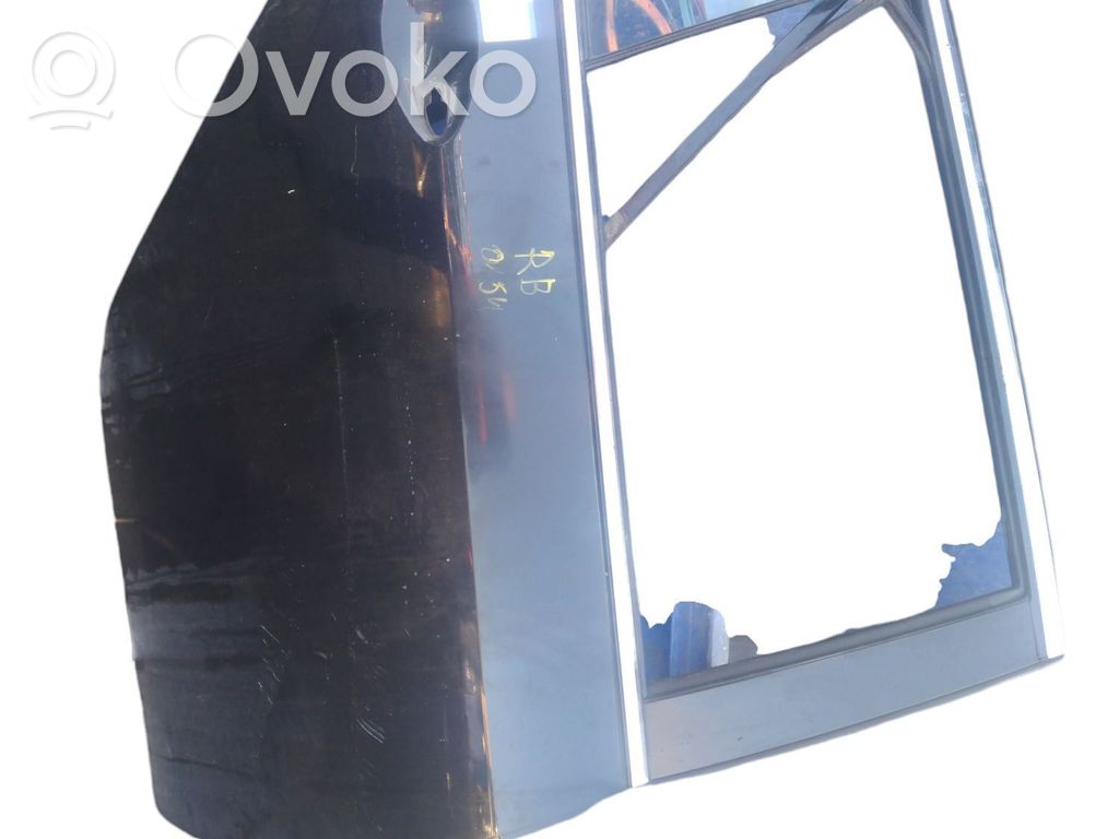 Aizmugurējās durvis   GSYA7202XJ