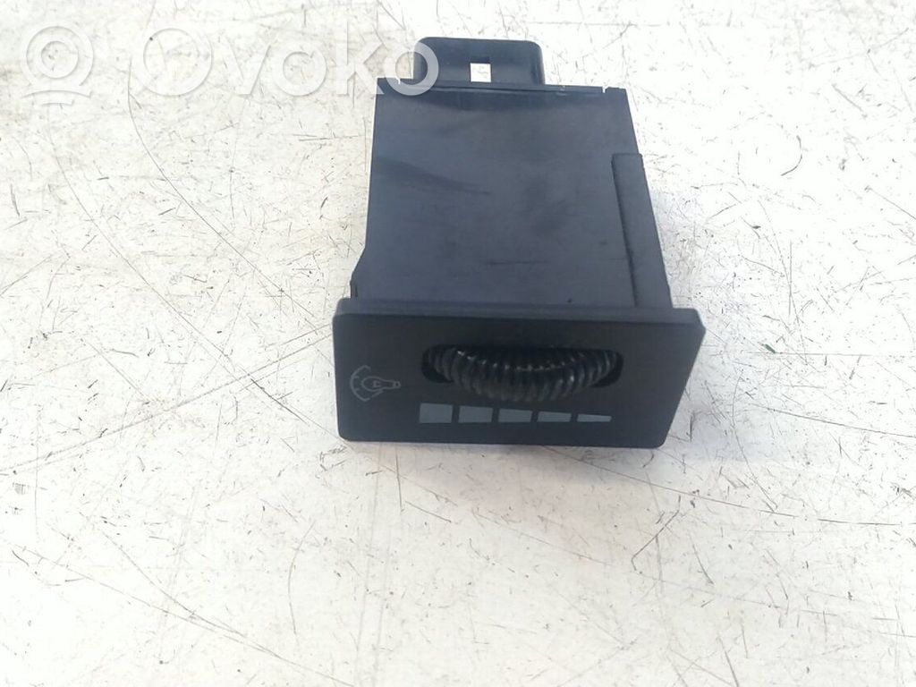 Toyota Hiace (H200) Light switch 