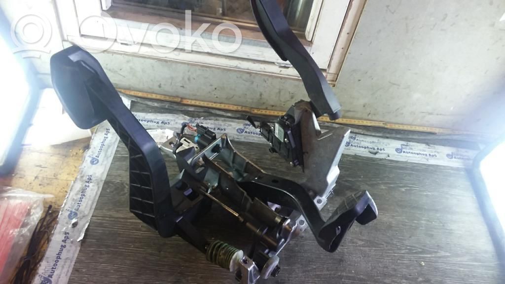 Pedal de embrague