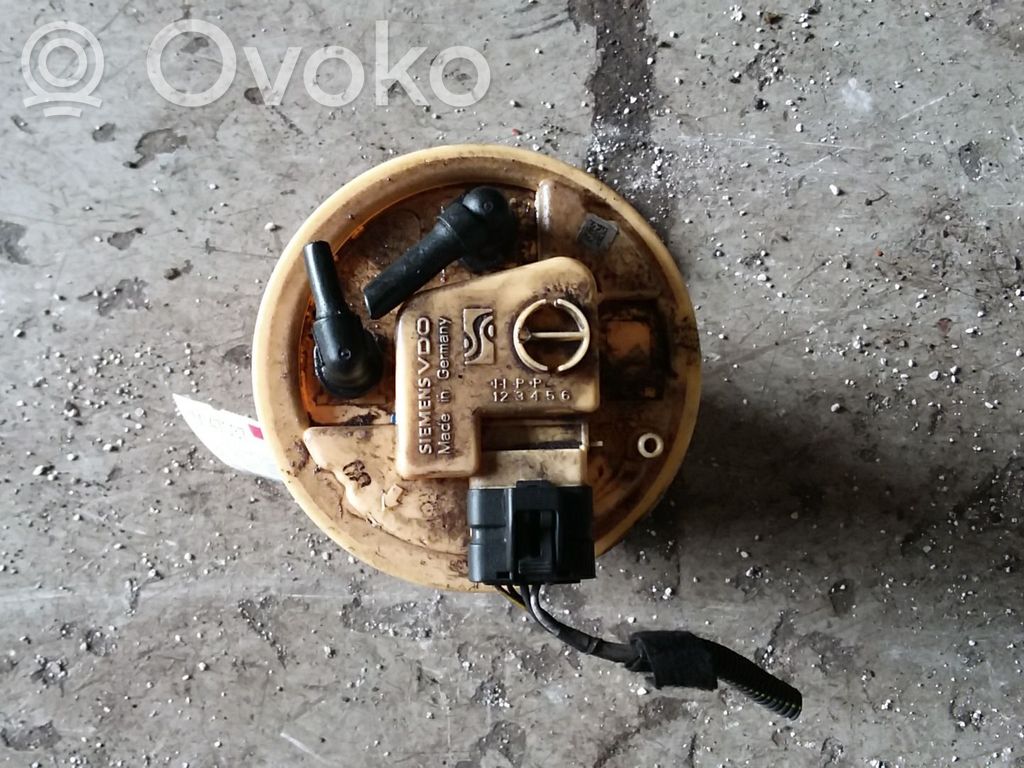 Bomba interna de combustible